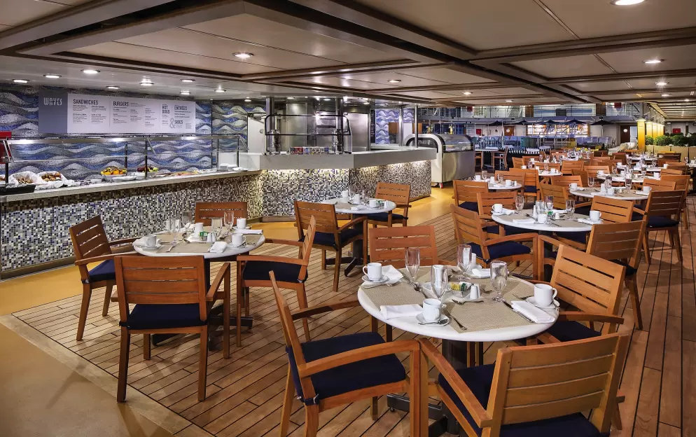 Oceania Cruises Waves Grill 1.jpg